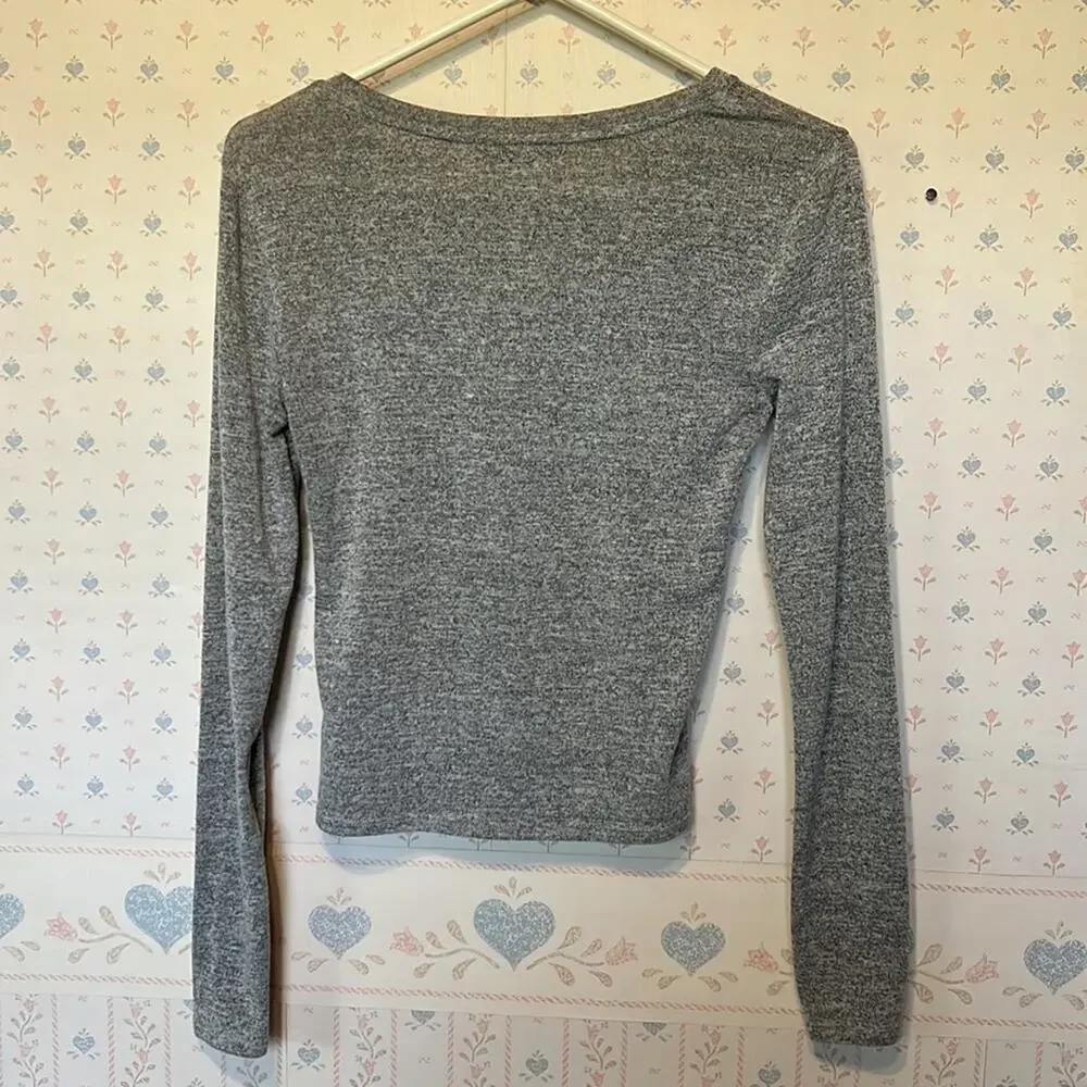 Express One Eleven “Essential” Heathered Gray Long Sleeve Basic Tee - Picture 6 of 10